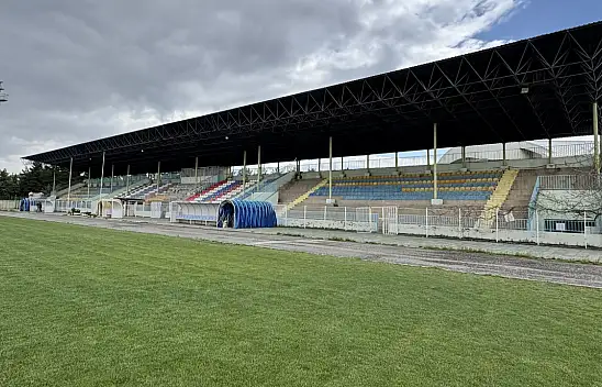 Siirt Atatürk Stadyumu'na Doğu Tribünü Yıkılıp Yeniden Yapılacak