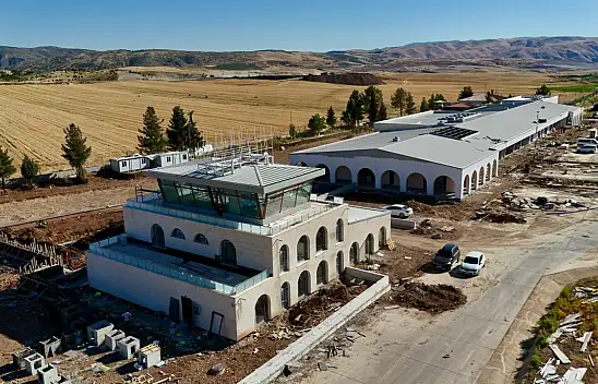 Siirt Havalimanı'ndaki Yeni Terminal İnşaatında Çalışmalar Yüzde 85 Seviyesine Ulaştı