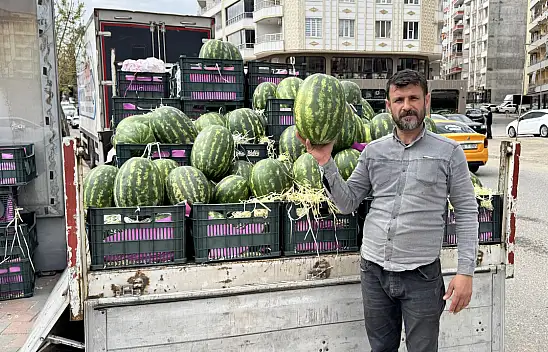 Siirt'te Sezonun İlk İran Karpuzu Tezgahta: Kilosu 50 ile 70 Lira Arasında