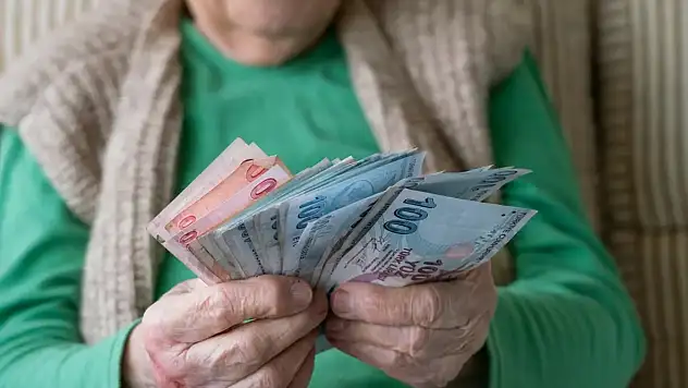 1 Milyon Emekliye Kötü Haber: Maaşlardan Kesinti Yapılacak