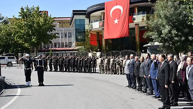 14 Eylül, Siirt'in Şeref Günü Törenlerle Kutlandı