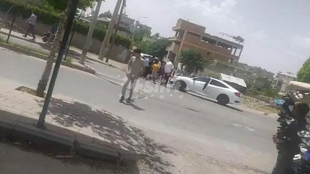 16 Yaşındaki Çocuk Aracıyla Otomobile Çarptı