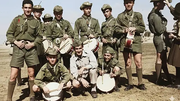 1959 Cumhuriyet Bayramı'ndan nostaljik kareler: Siirt Lisesi bando takımı gün yüzüne çıktı