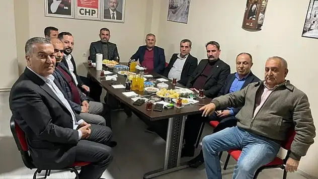 SİİRT'TE MİLLET İTTİFAKI'NIN  ORTAKLARI ADAY TESPİTİ İÇİN  BİR ARAYA GELDİ