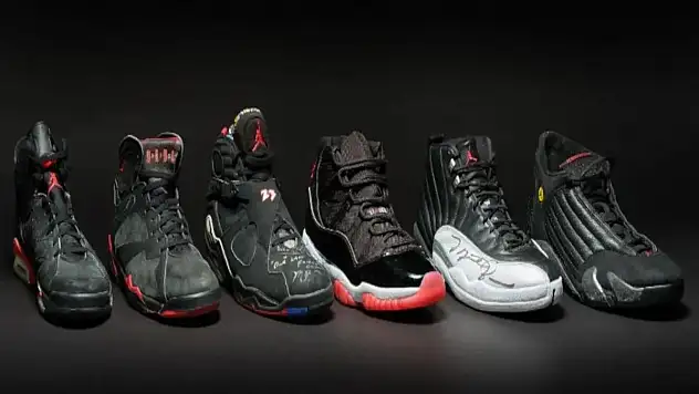 6 Adet Spor Ayakkabı 8 Milyon Dolara Satıldı