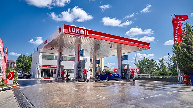 ABD'den Türkiye'de 600'den Fazla Şubesi Olan Rus Petrol Akaryakıt Markasına Yaptırım - Petrol Fiyatlarını Yükselten Karar