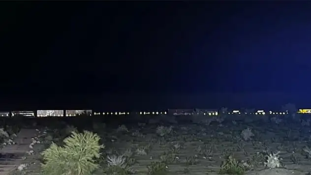 ABD'de etanol yüklü tren raydan çıktı, çevre cehenneme döndü