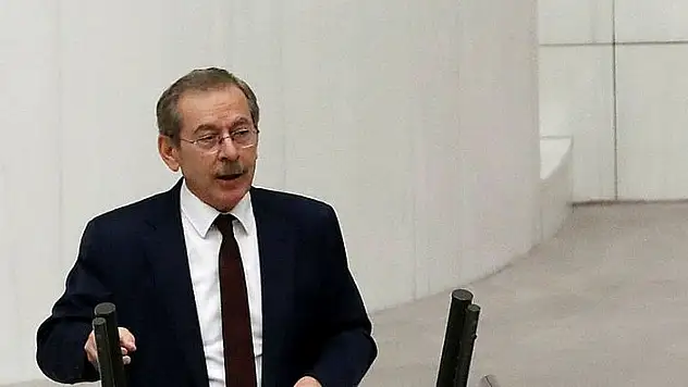 Abdüllatif Şener CHP'den İstifa Etti