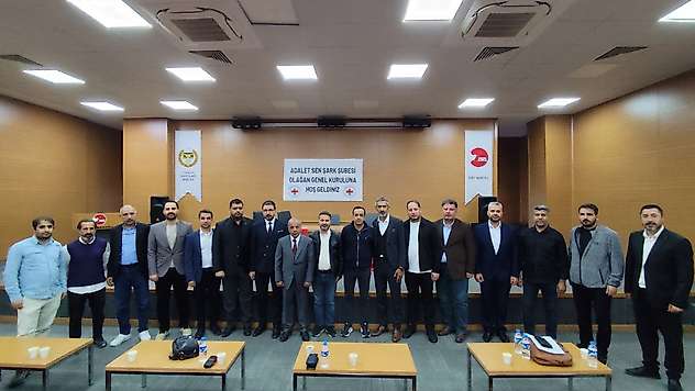 Adalet-Sen Şark Şubesi'nin İlk Olağan Genel Kurulu Siirt'te Yapıldı