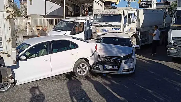 4 araç bir birine girdi