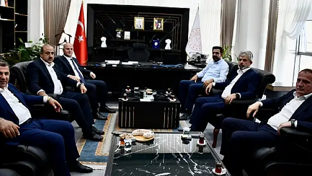 AK Parti Heyetinden İl Milli Eğitim Müdürü Sadoğlu'na Hayırlı Olsun Ziyareti