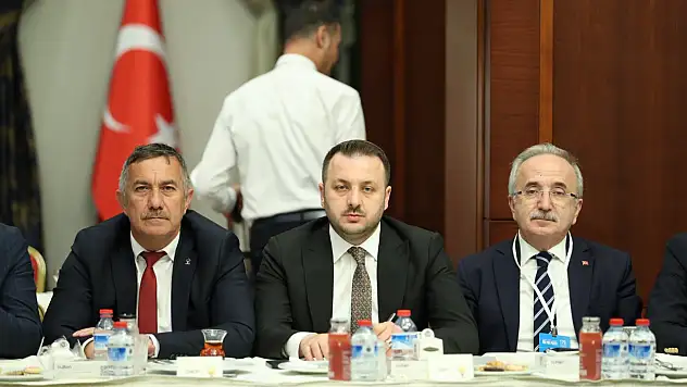 AK Parti Siirt İl Başkanı Özturan Ankara'daki Teşkilat Toplantılarına Katıldı