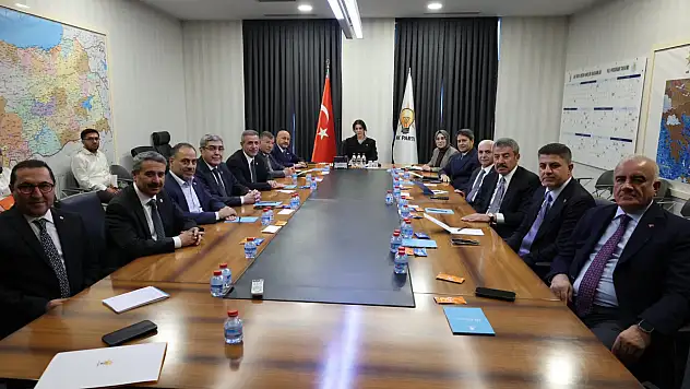 AK Parti Siirt Milletvekili Gül, Siirt'in Talepleri Bakanlık ve Genel Merkez Gündemine Taşıdı