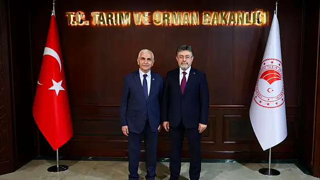 AK Parti Siirt Milletvekili Gül, Tarım ve Orman Bakanı Yumaklı ile Görüştü