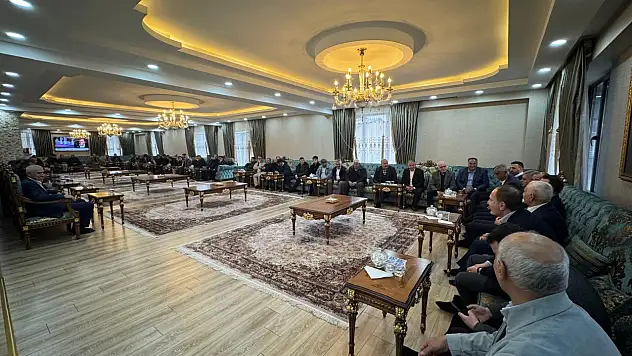 AK Parti Siirt Teşkilatı Bayramlaşmak İçin Pervari Belediyesi'nde
