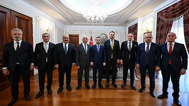 AK Parti Siirt Teşkilatı'ndan Adalet Bakanı Akın Gürlek'e Ziyaret
