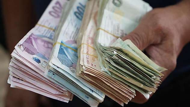 Akaryakıta çifte zam geliyor: Benzin ve motorinde tabela değişecek