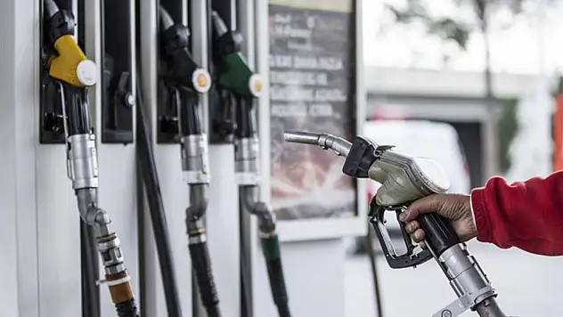 Akaryakıta Gece Yarısı Zam Geldi! Peki Siirt'te Benzin, Motorin ve LPG Litre Fiyatı Ne Kadar Oldu? İşte 27 Ağustos 2025 Güncel Fiyatları