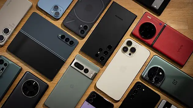 Akıllı Telefon ve Tabletlere Yıl Sonuna Kadar Yüzde 25 Zam Daha Gelebilir