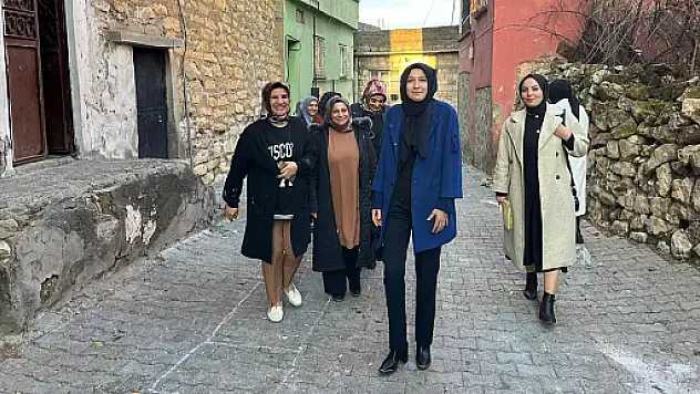 AKP Kadın Kolları Başkanı Betül Tuba Mavi: 'Siirtli Kadınlarla Çözemeyeceğimiz Sorun Kalmayacaktır'