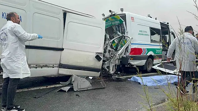 Aksaray'da Trafik Kazası: 2 Asker Şehit, 1 Sivil Hayatını Kaybetti