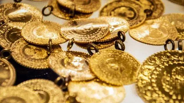 Altın Fiyatları Rekor Üstüne Rekor Kırıyor: Gram 5.441 TL'ye, Çeyrek 8.897 TL'ye Yükseldi