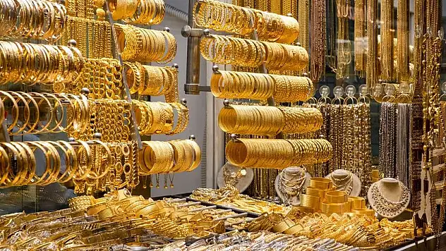 Altın Fiyatlarında Son Durum Ne? İşte Güncel Gram, Çeyrek, Yarım ve Cumhuriyet Altın Fiyatları
