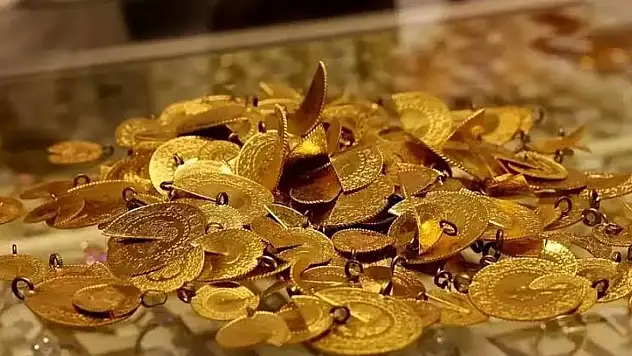 Altın Yeni Haftaya Nasıl Başladı, Gram ve Çeyrek Altın Ne Kadar Oldu?