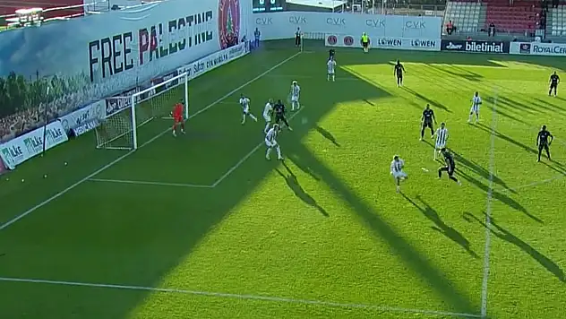 Amedspor'da Mbaye Diagne Fırtınası Sürüyor: Serikspor'u 2-1'le Geçtiler