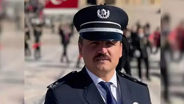 Ankara'da Emniyet Amirinin Şüpheli Ölümü: Araçta Bulundu, Not İddiası Gündemde