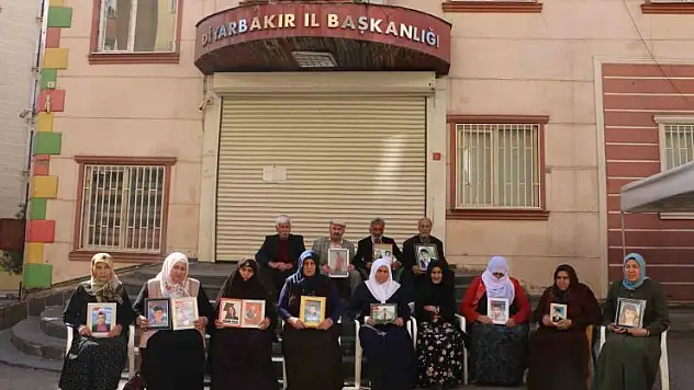 Annelerin 'Çocuk Nöbeti' Devam Ediyor