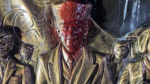 Atatürk Anıtı'na Çirkin Saldırı: Şüpheli Tutuklandı