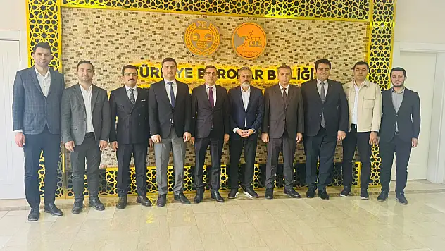 Avukatlar Günü'nde Siirt Barosu'nu Siirt Cumhuriyet Başsavcısı ve Mahkeme Başkanları Ziyaret Etti