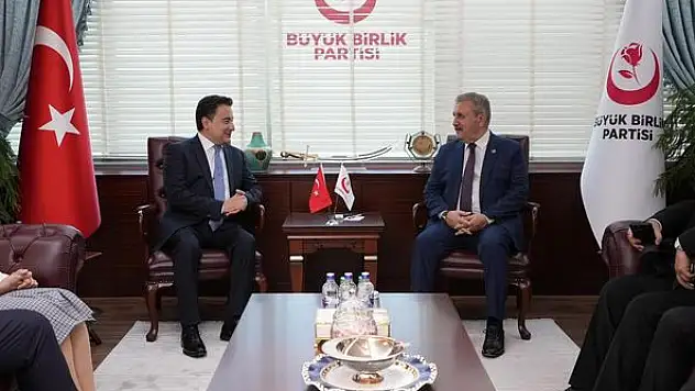 Babacan'dan Destici'ye Ziyaret: 'Yeni Komşumuza 'Hayırlı Olsun' Dedik'