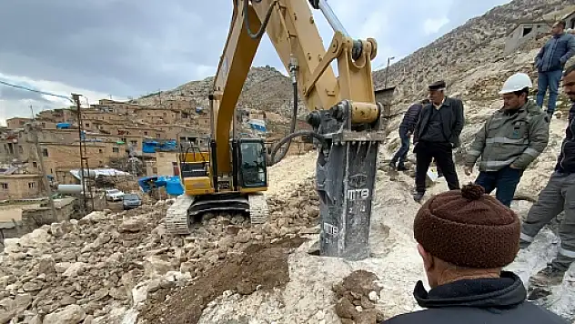 Bağgöze Köyü'nde 30 Yıl Sonra İlk Kez Mahalle Yolu Yapılıyor