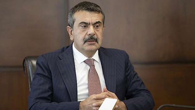 Bakan Tekin'den Öğretmenlerin Kılık Kıyafetiyle İlgili Açıklama