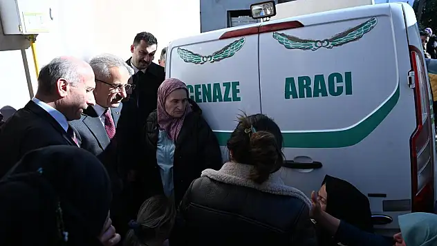 Bakan Uraloğlu, Hayatını Kaybeden PTT Çalışanları İçin Rize'de