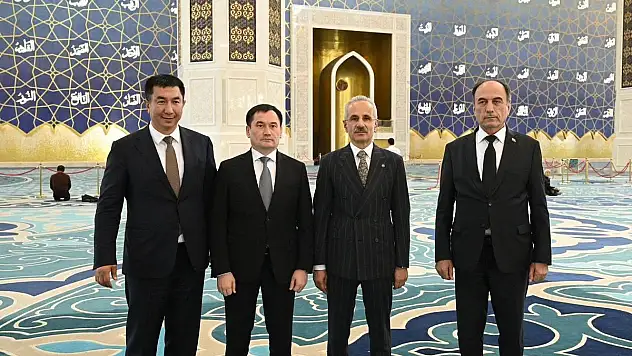 Bakan Uraloğlu Kazakistan'da