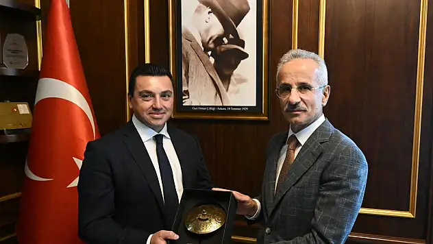 Bakan Uraloğlu, Malta Ulaştırma Bakanı Farrugıa'yı Kabul Etti
