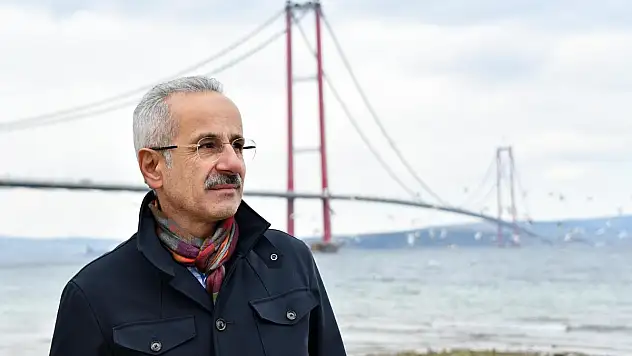 Bakan Uraloğlu: 'Dünyada Yılın En İyi Projesi' 1915 Çanakkale Köprüsü Oldu