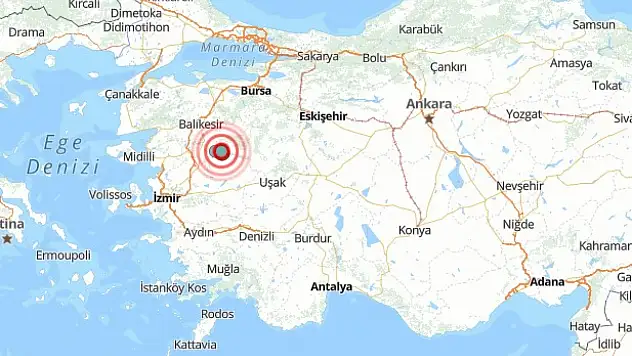 Balıkesir beşik gibi sallandı! 4.9 büyüklüğünde deprem korkuttu