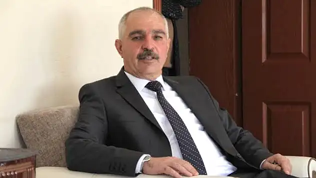 BAŞKAN ÖZDEMİR'İN GİRİŞİMLERİ SONUÇ VERDİ KÖYLÜLER YOLA KAVUŞUYOR