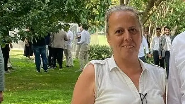 Başkan Özlem Baran Bazıları Hâlâ Kendilerini Dev Aynasında Görüyor