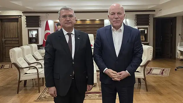 Başkan Sekmen, Siirt'in Yeni Emniyet Müdürü Mehmet Özdemir'i Ağırladı