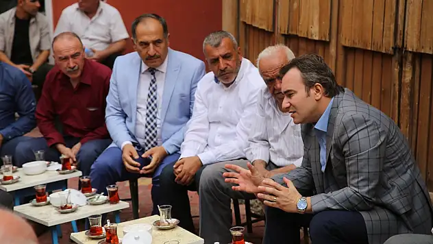 BAŞKAN VEKİLİ TAŞKIN, ÇARŞI ESNAFIYLA KAHVALTI YAPTI