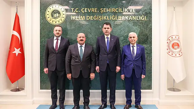 Baykan Belediye Başkanı Ekrem Erdem, Bakan Kurum'la Görüştü