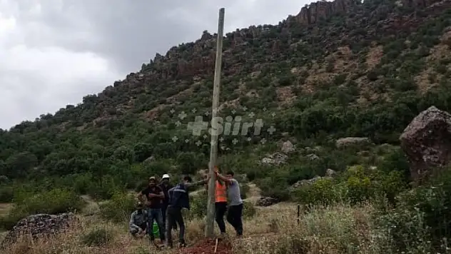 Baykan Cefan Mahallesinde İnternet Hattı Çekme Çalışmaları