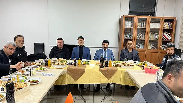 Baykan Kaymakamı Emin Bağlı İftarını Emniyet Personeliyle Yaptı