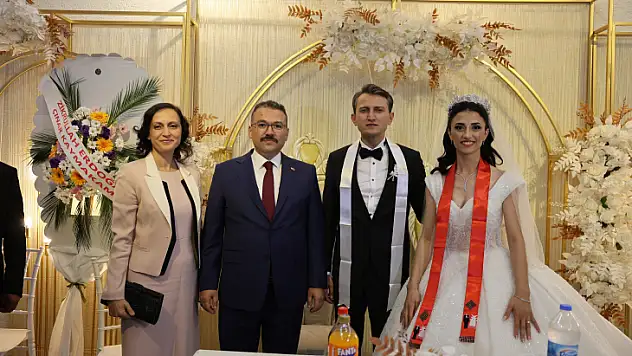 Baykan Kaymakamı Fatih Özcan, Dünya Evine Girdi