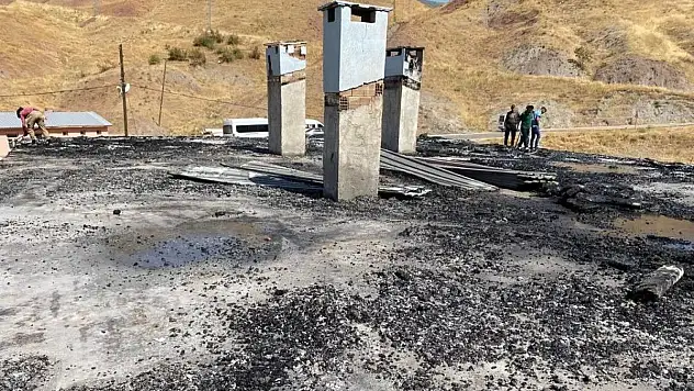 Baykan'da, Okul Yangını